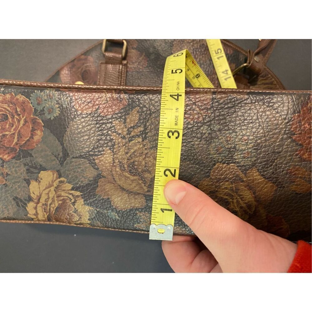SUN Rose Floral Print Black Faux Leather Brown ‘Gator Trim Shoulder Bag - Picture 12 of 13